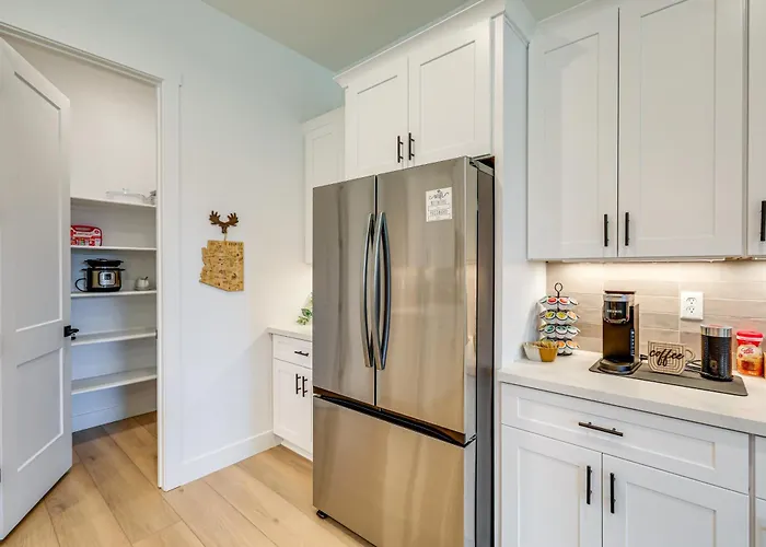 3 Mi To Dtwn Flagstaff: Family Retreat W/ Patio Holiday home Flagstaff