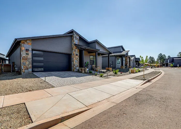 3 Mi To Dtwn Flagstaff: Family Retreat W/ Patio Holiday home